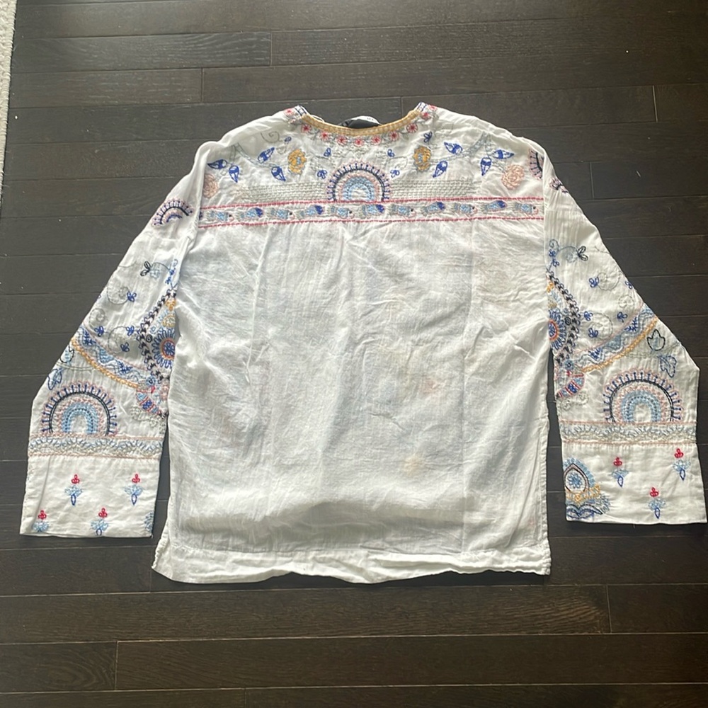 Zara Embroidered V-Neck Bohemian Top - Picture 4 of 6